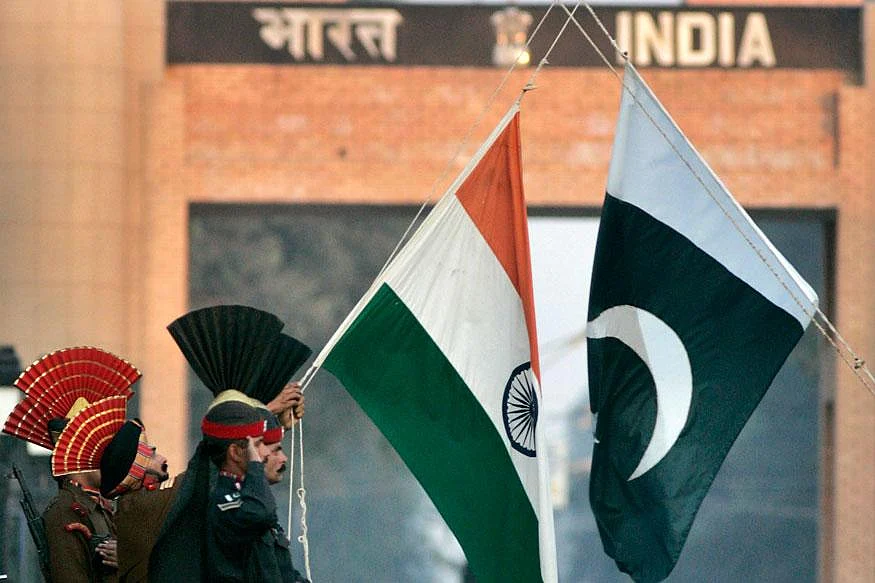 India Pakistan Flags.1