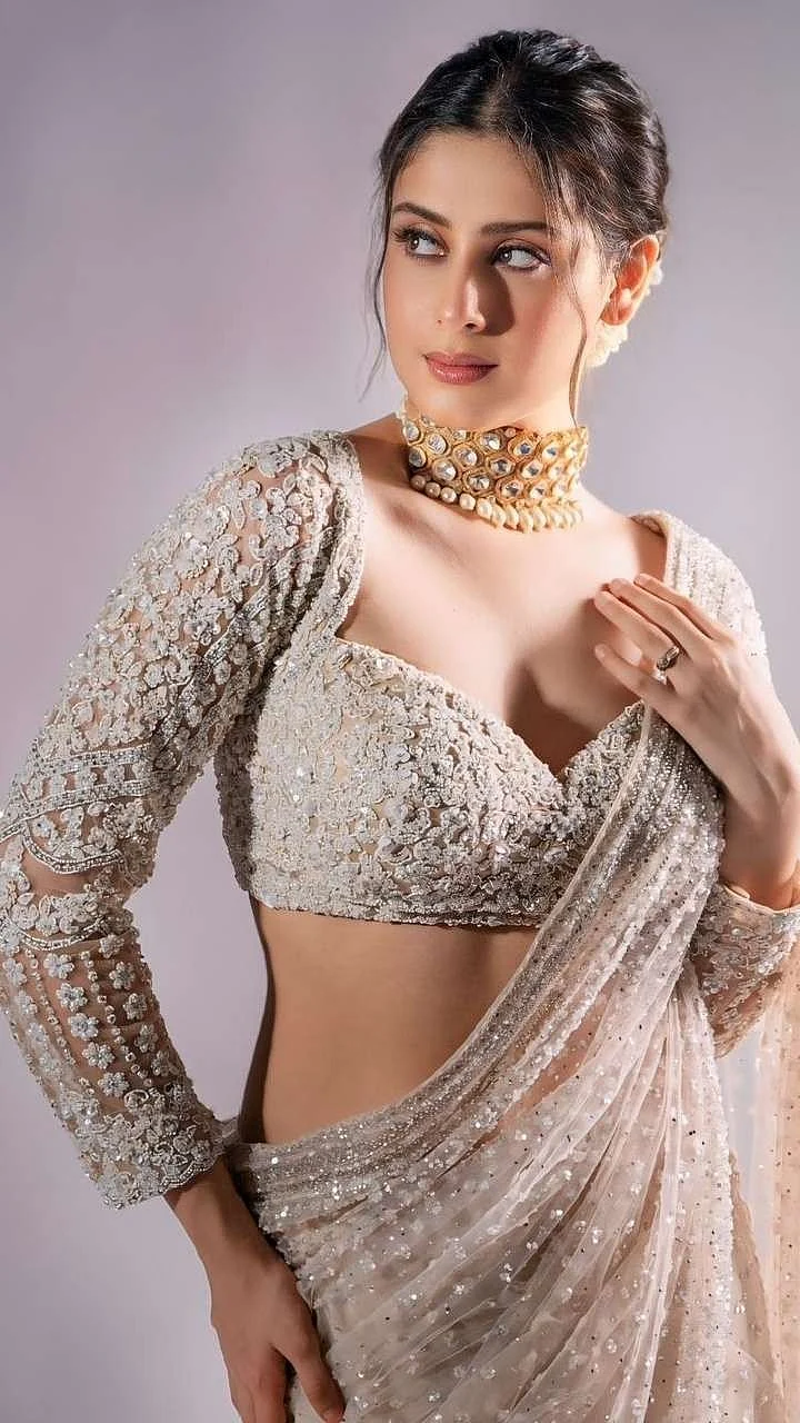 Isha Malviya 5