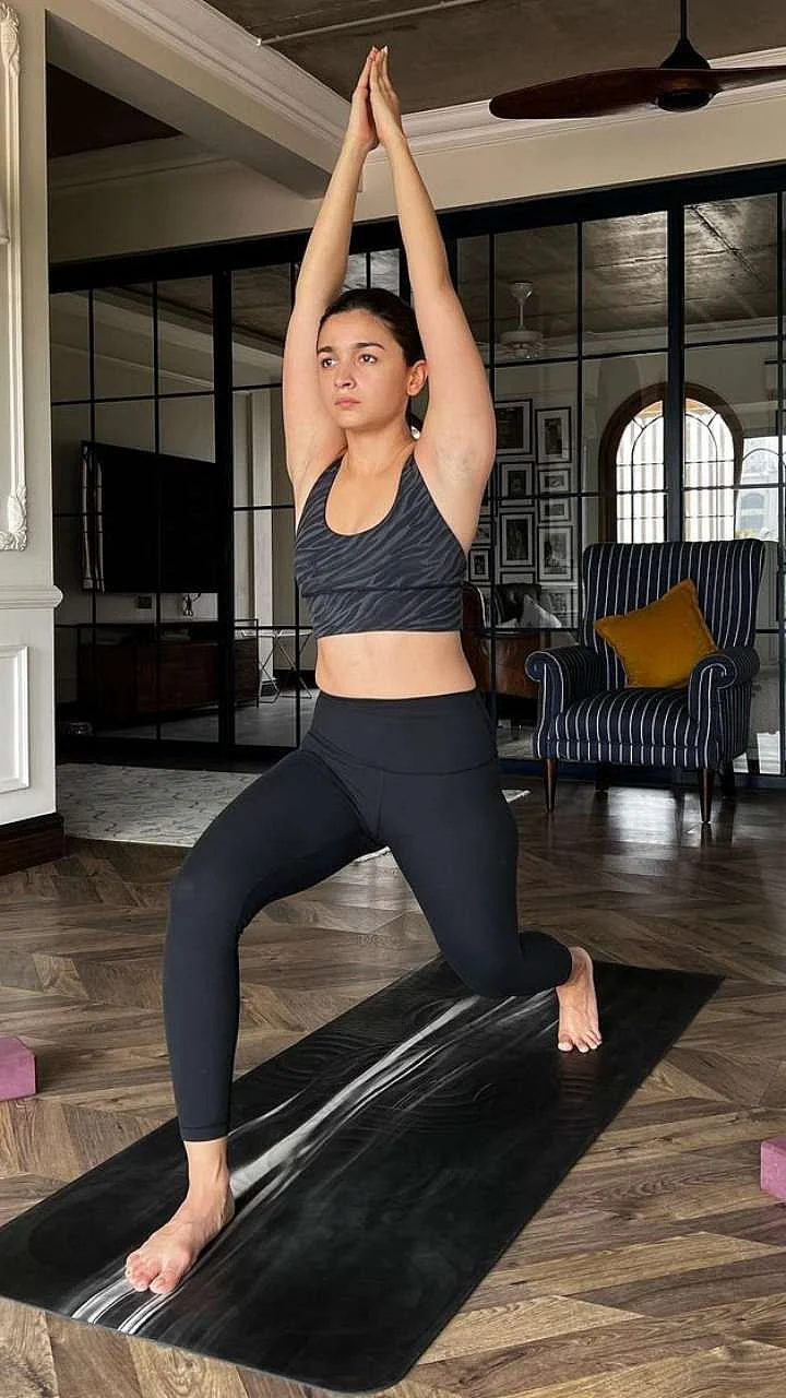 5 Yoga Asanas Inspired By Alia Bhatt For Weight Loss