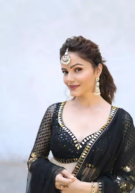 rubina dilaik 4