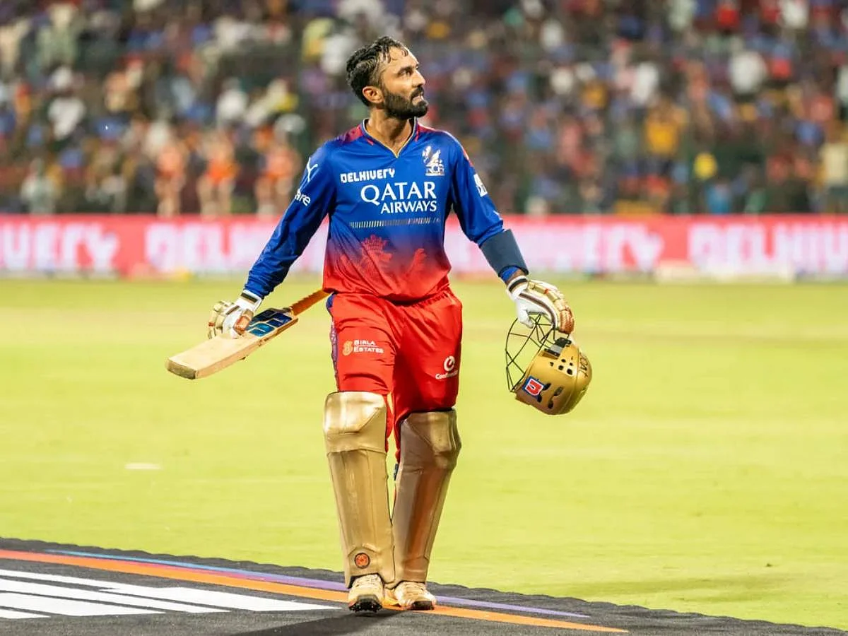 Dinesh Karthik RCB vs SRH
