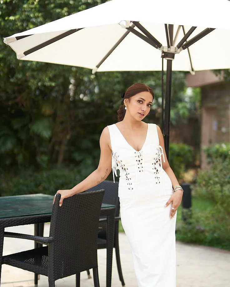 Jiya Shankar 5