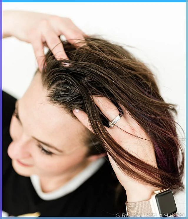 applying oil to the hair 8