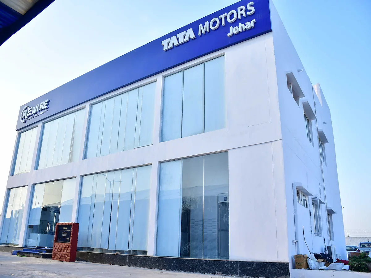 tata motors inaugurates state of the art registered vehicle scrapping facility near delhi 1