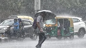 Weather changed in Delhi