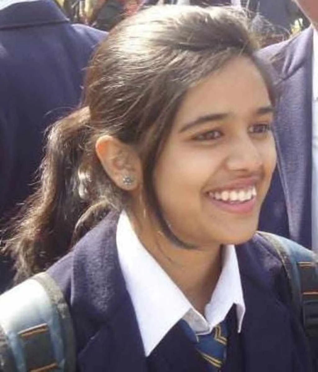 कनिका अनभ रैंक 1