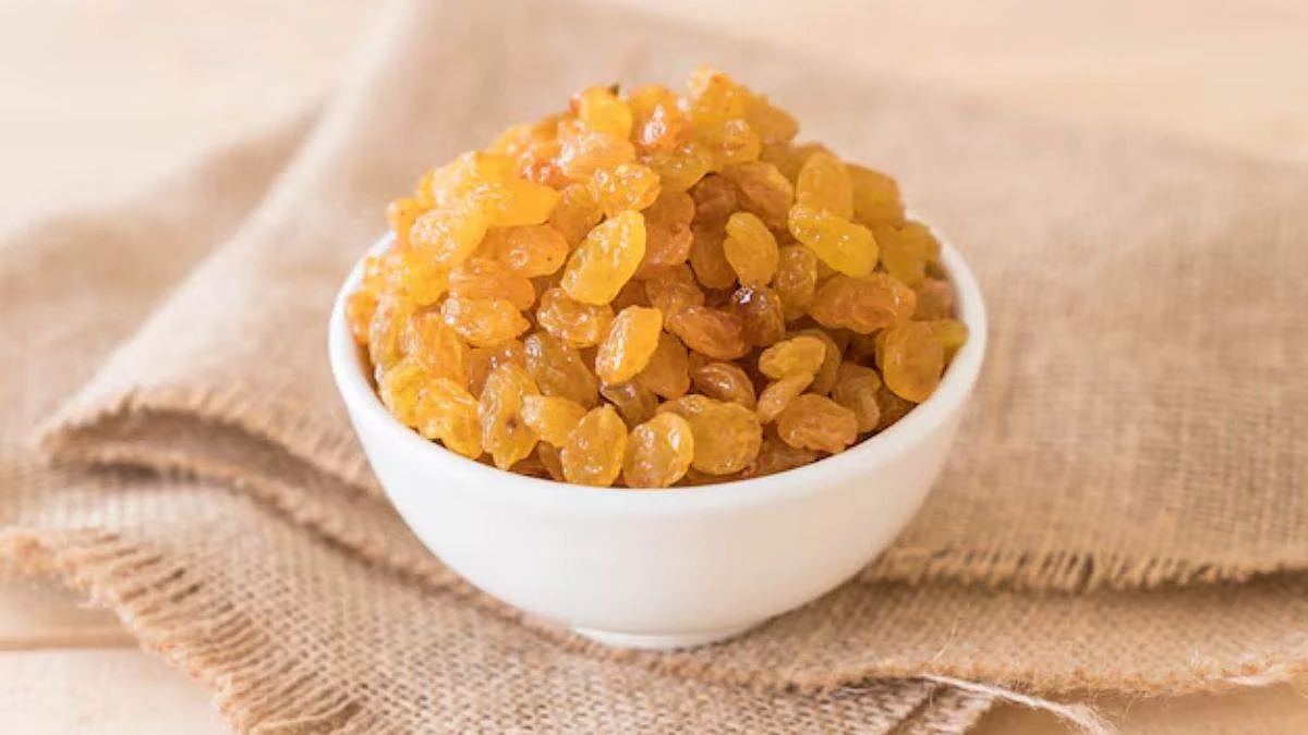 Raisins are very beneficial for women