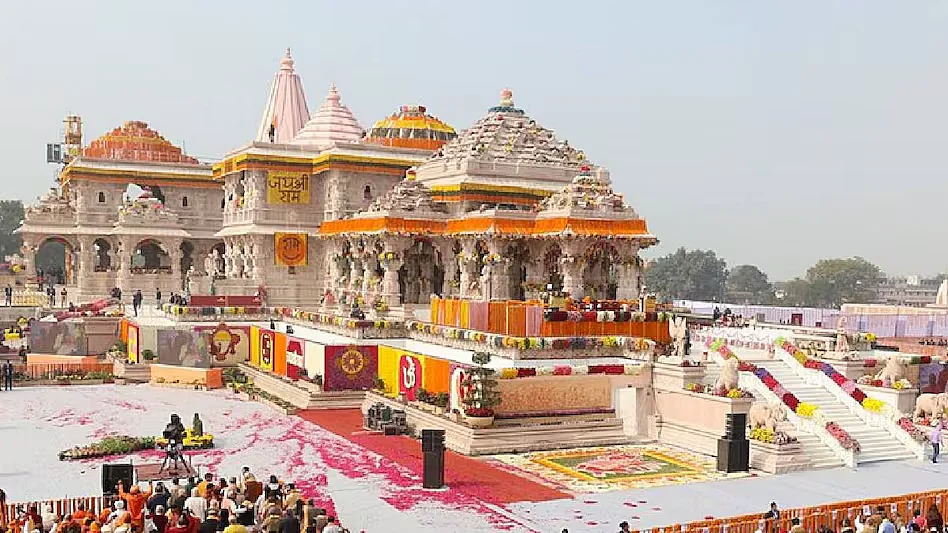 प्रथम तल पर राम दरबार की प्राण प्रतिष्ठा 


