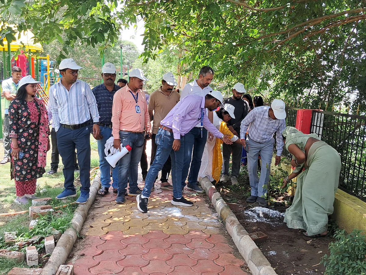 वूमन फॉर ट्री अभियान