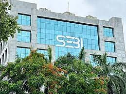 SEBI ने जारी किया कुर्की का आदेश