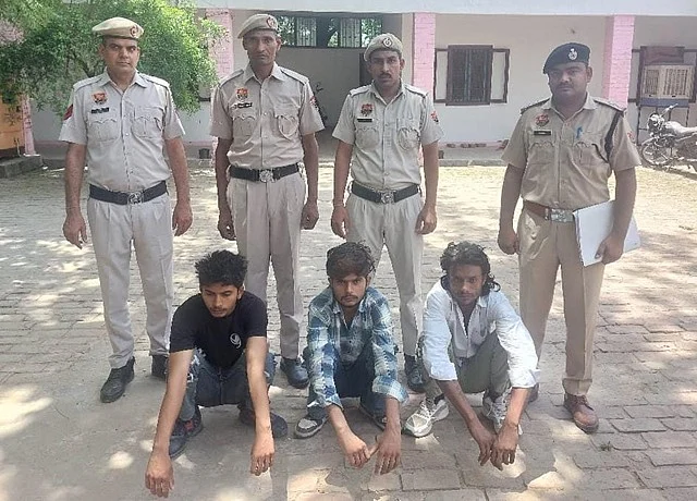 हत्या के मामले में तीन गिरफ्तार