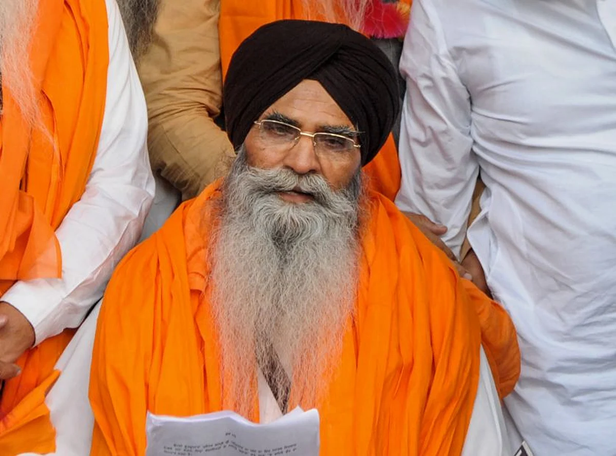 ਕੇਂਦਰ ਭਾਰਤ-ਪਾਕਿਸਤਾਨ ਬੱਸ ਅਤੇ ਟਰੇਨ ਦੀ ਸਹੂਲਤ ਦੁਬਾਰਾ ਸ਼ੁਰੂ ਕਰੇਂ: ਧਾਮੀ