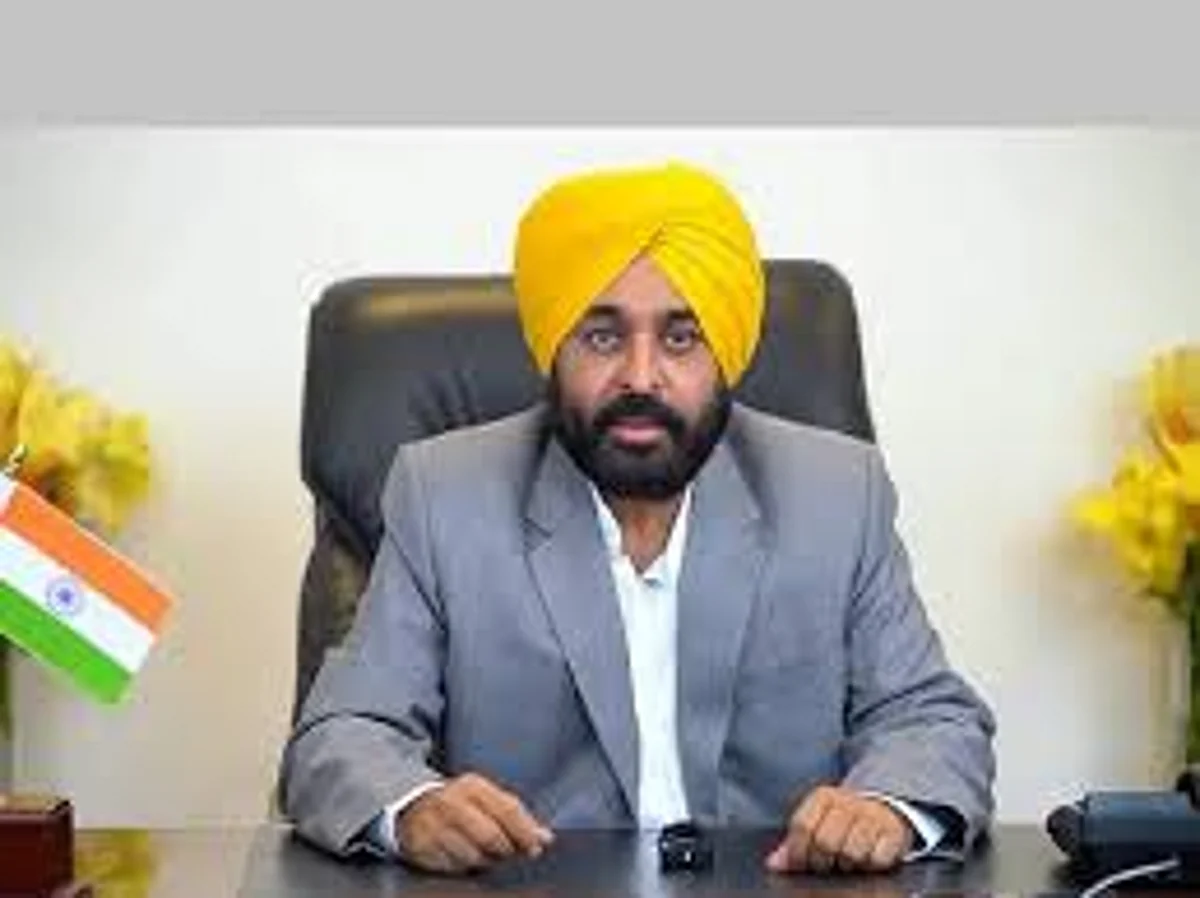 6000 ਕੱਚੇ ਮੁਲਾਜ਼ਮ ਜਲਦ ਹੋਣਗੇ ਪੱਕੇ, CM ਭਗਵੰਤ ਮਾਨ ਨੇ ਕੀਤਾ ਐਲਾਨ