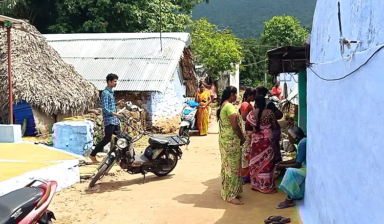 சக்தி - மணிமுடி வீடு