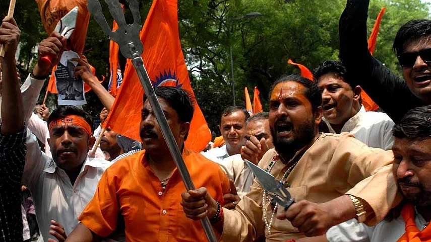 ہوشیار! ماحول خراب کرنے کے لیے شرپسند ہیں تیار... سہیل انجم