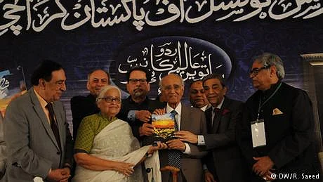 مرد کی آنکھ اور عورت کی زبان کا دم سب سے آخر میں نکلتا ہے