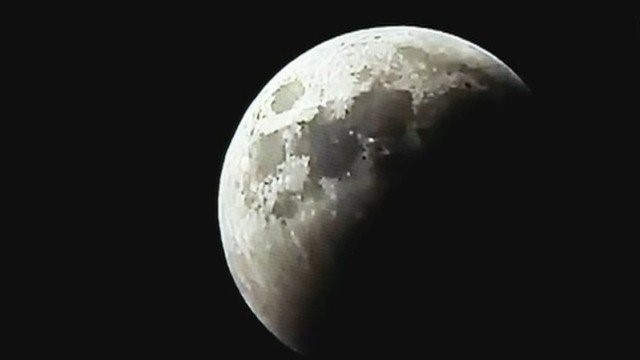 ویڈیو: آج رات تقریباً 11 بجے شروع ہوگا چاند گہن، جانیں پوری تفصیل