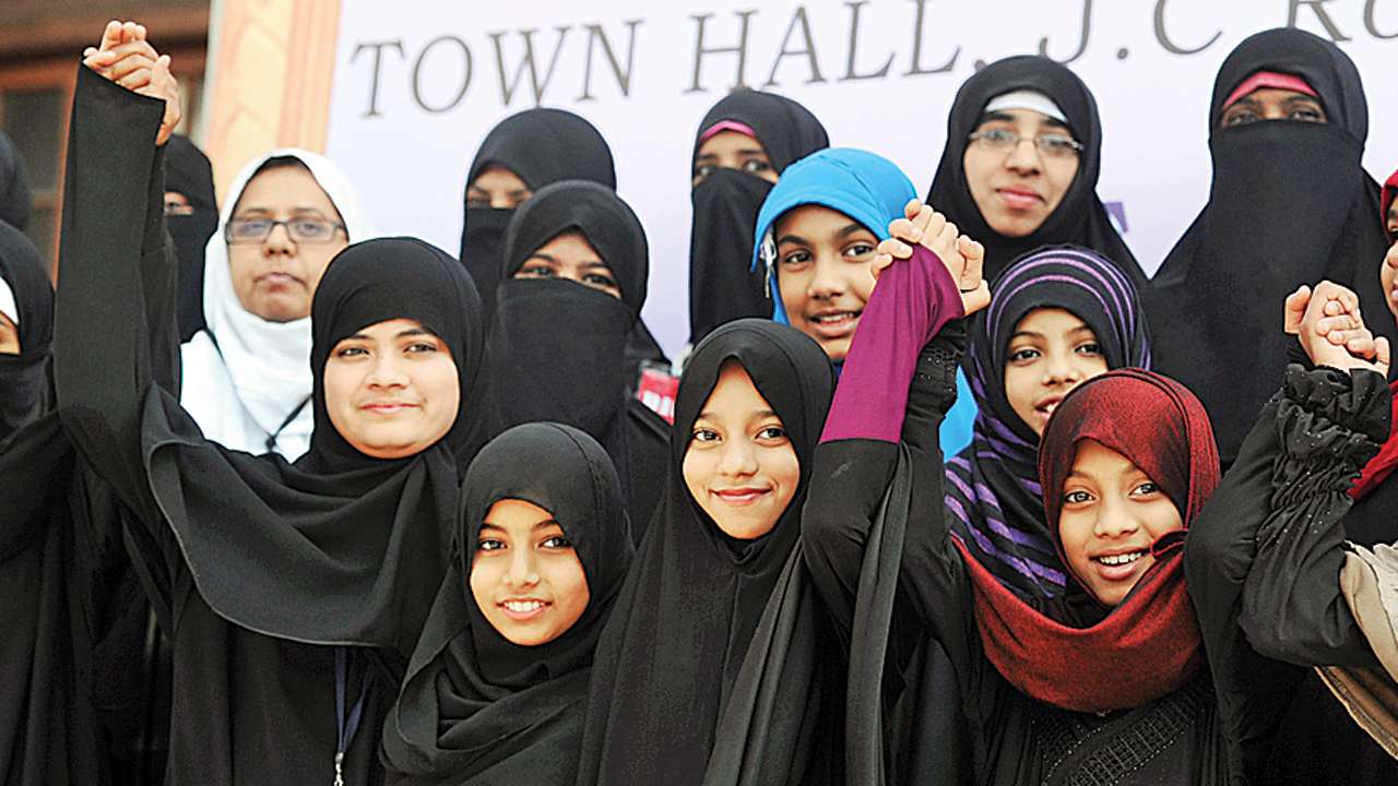 طلاق ثلاثہ: مسلم خواتین پر کوئی ظلم نہیں ہو رہا
