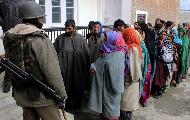 بلدیاتی انتخابات: کشمیر میں دوسرے مرحلے کی پولنگ شروع، 1029 امیدوار میدان میں
