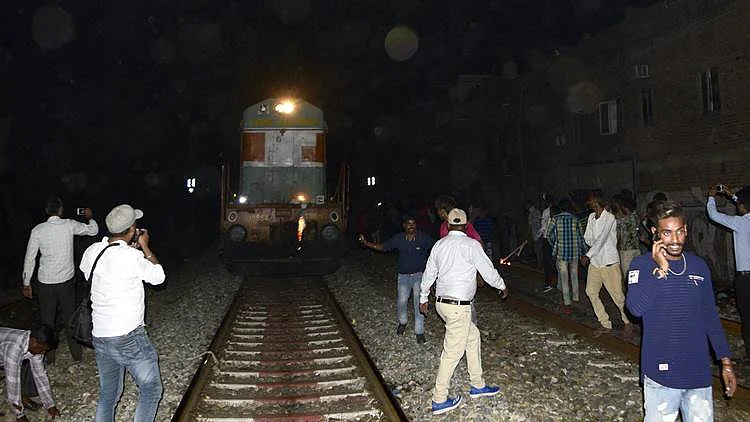 امرتسر حادثہ: بریک لگائے تھے لیکن ہجوم نے پتھراؤ کر دیا، ڈرائیور کا انکشاف