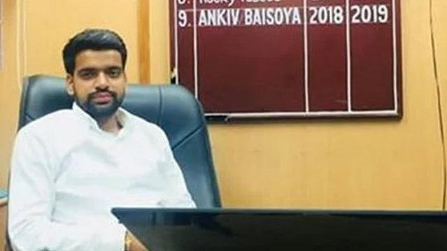 ڈوسو صدر انکت اے بی وی پی سے برطرف، ’کورٹ کے ڈر سے لیا فیصلہ‘: این ایس یو آئی