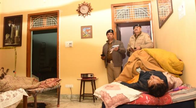 یوگی راج میں غنڈہ راج: سنبھل میں سابق پولس انسپکٹر کی بیوی سمیت تین کا قتل