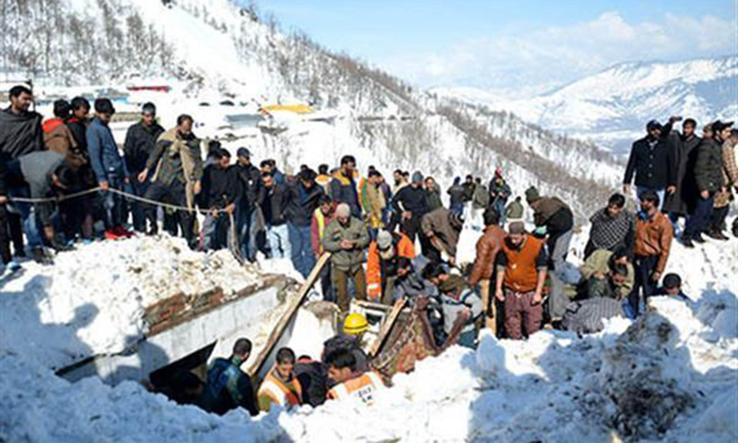 کشمیر: برفانی تودوں اور پتھر گرنے سے 15 افراد ہلاک، ایکس گریشیا ریلیف کا اعلان