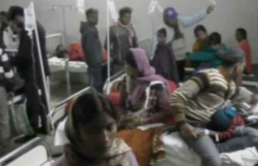 جھارکھنڈ: لوہردگّا میں پرساد کھانے سے 40 بچوں کی حالت خراب، اسپتال میں بھرتی