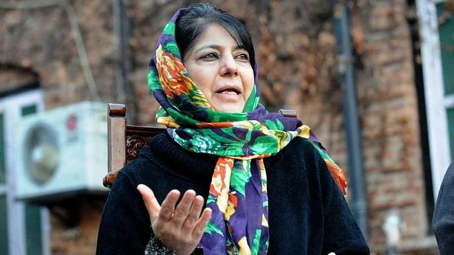 کشمیر: علیحدگی پسند لیڈروں کی گرفتاری اور مذہبی جماعتوں پر کارروائی سے غم و غصہ کی لہر