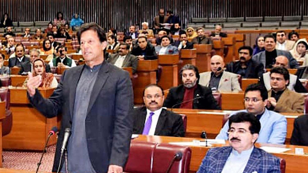 پاکستان: او آئی سی اجلاس میں شرکت پر حزب اقتدار اور اپوزیشن پارٹیاں منقسم