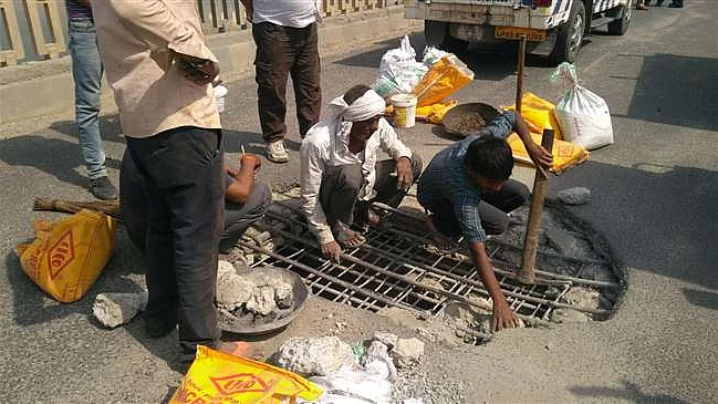 چنبل پل میں شگاف، مدھیہ پردیش سے رابطہ ٹوٹا