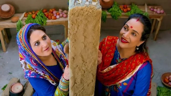 ہمسائے ماں جائے: ایٹم بموں کو ’چولہے‘ میں رکھ کر ’ٹھمکے‘ لگانے کی خواہش!