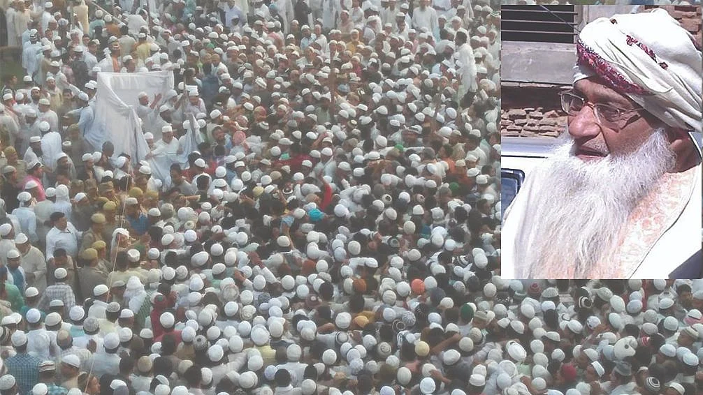 جید مفسر قرآن مفتی افتخار الحسن کاندھلویؒ کے جنازہ میں ہزاروں سوگوار ہوئے شریک