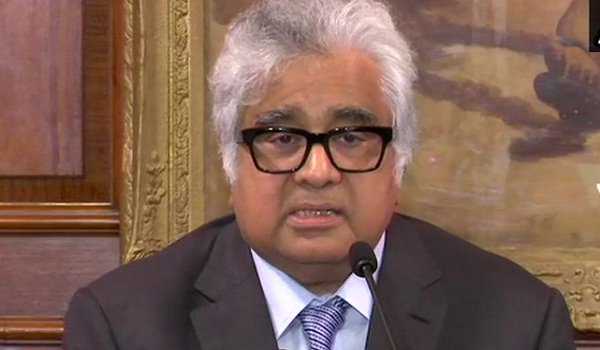 ’وزیر قانون نے سپریم کورٹ پر تبصرہ کر اپنی حد پار کر دی‘، رجیجو کے بیان پر سینئر ایڈووکیٹ ہریش سالوے کا سخت رد عمل
