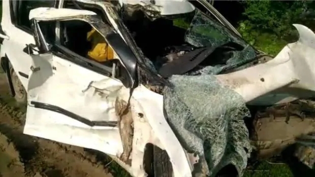 اناؤ واقعہ: سڑک حادثہ کے وقت برساتی پہنے شخص کون تھا، کس سے ہو رہی تھی بات!