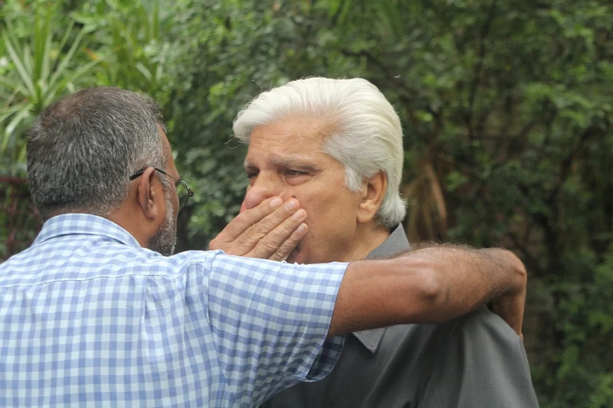 شیلا دیکشت کے آخری دیدار کے لئے امنڈا جم غفیر، تصویری جھلکیاں