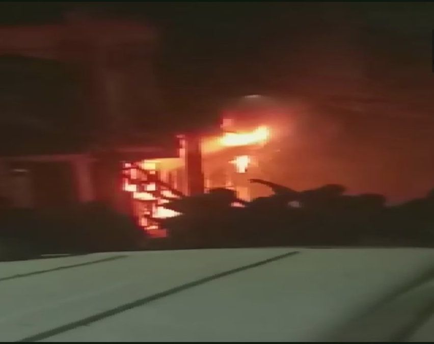 ویڈیو... دہلی کے ذاکر نگر میں کثیر منزلہ عمارت میں لگی زبردست آگ، 6 ہلاک، 11 زخمی