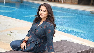 بالی ووڈ کی معروف اداکارہ ودیا بالن آج 44 برس کی ہو گئیں ...