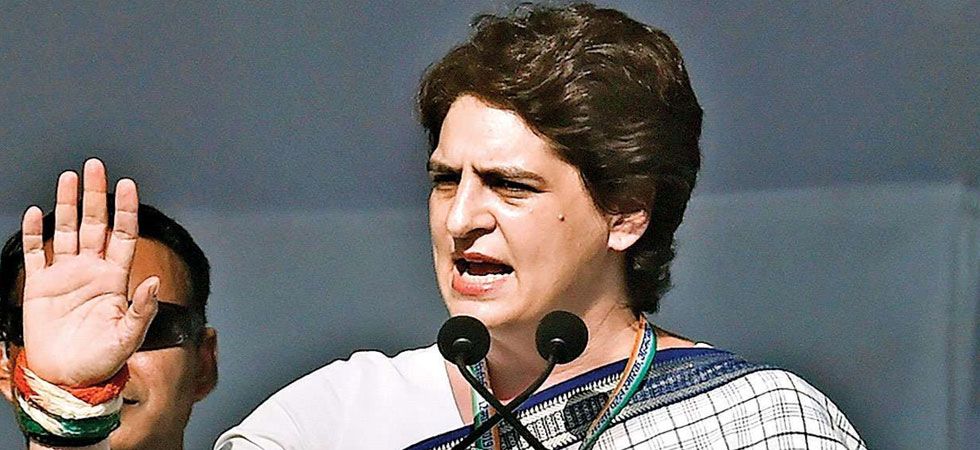 اِقتصادی بحران پر مودی حکومت کی خاموشی خطرناک: پرینکا گاندھی