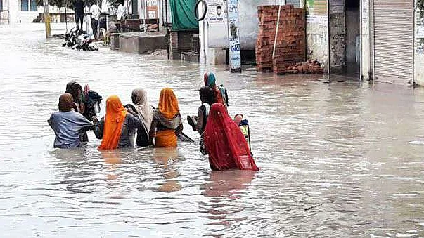 راجستھان کے کئی اضلاع میں بھاری بارش کے سبب سیلاب جیسے حالات