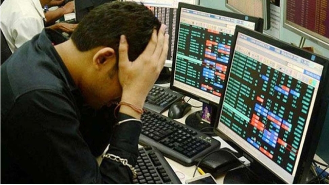 شیئر مارکیٹ میں پھر بھونچال، سنسیکس میں 400 سے زیادہ پوائنٹ کی گراوٹ