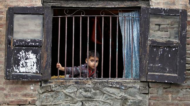 کشمیر میں 51 دن میں 13 ہزار بچے غائب: سعیدہ حمید