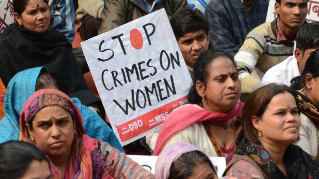 آر ایس ایس کے ’لیو-اِن‘ والے سروے کو ہندوستانی خواتین نے کیا خارج