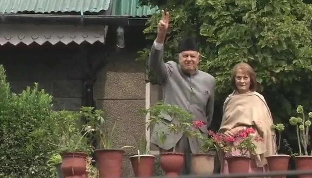 پی ڈی پی کا وفد محبوبہ سے آج نہیں ملے گا، نیشنل کانفرنس بلدیاتی انتخابات میں حصہ نہیں لے گی