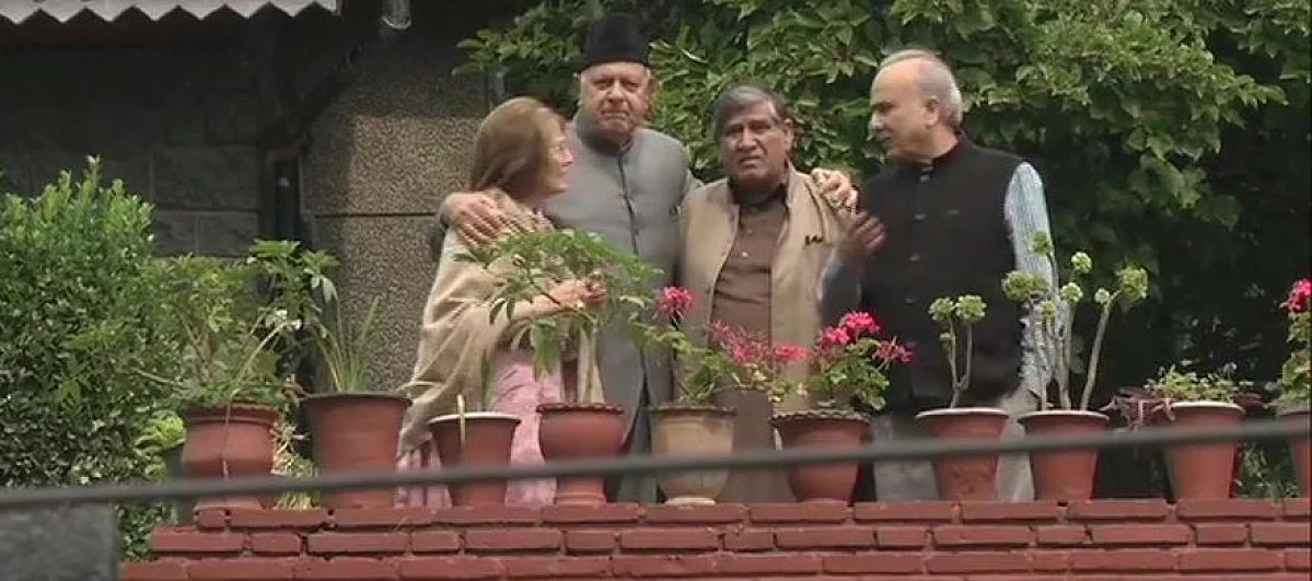 پی ڈی پی کا وفد محبوبہ سے آج نہیں ملے گا، نیشنل کانفرنس بلدیاتی انتخابات میں حصہ نہیں لے گی