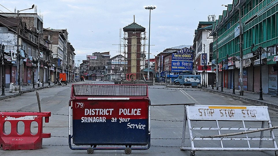 کشمیر میں غیر یقینی صورتحال کا 104 واں دن، ہنوز غیر اعلانیہ ہڑتالوں کا سلسلہ جاری