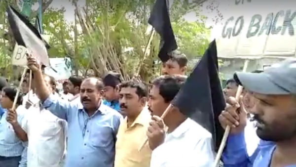 گورنر مغربی بنگال جگدیپ دھنکر کو مرشدآباد میں دکھائے کالے جھنڈے