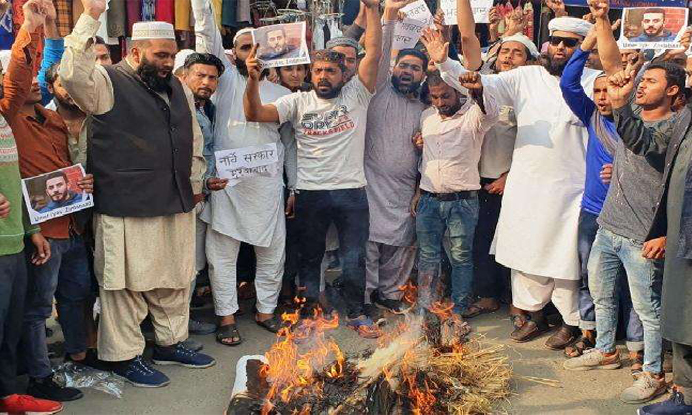 قرآن کی بےحرمتی کے خلاف لدھیانہ میں احتجاج، ناروے حکومت کا پتلا نذر آتش