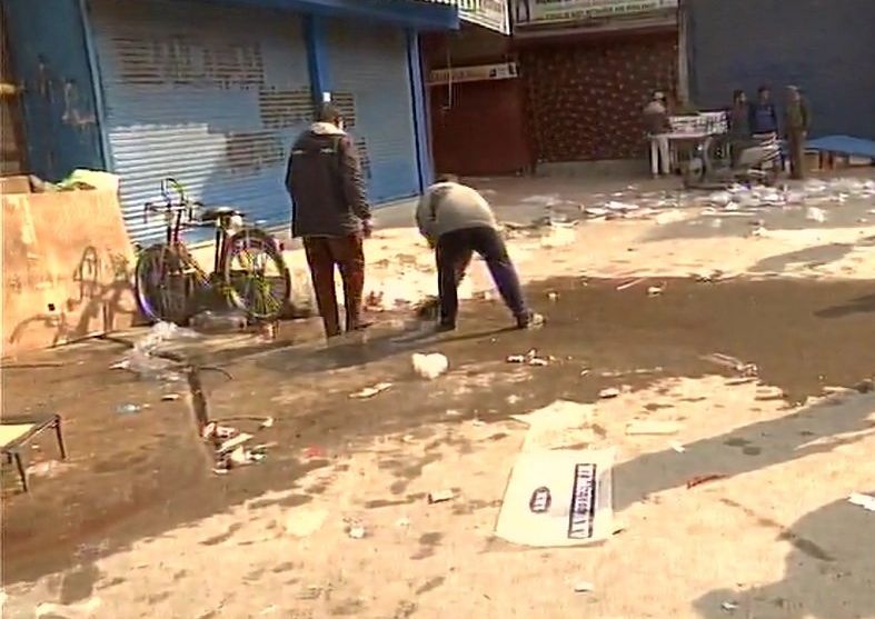 سری نگر: ملی ٹنٹوں کے گرینیڈ دھماکہ میں ایک غیر کشمیری شخص ہلاک، 20 دیگر زخمی