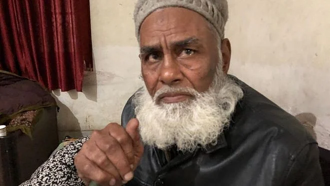 مظفرنگر میں غمزدہ بیٹھے حاجی انور الٰہی
